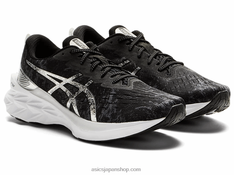 ノバブラスト 2 プラチナ L20V1245Asics キャリアグレー/ピュアシルバー